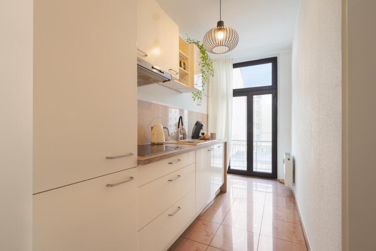Ruhige Wohnung In Zentraler Lage - Quiet Flat In A Central Location Магдебург Екстериор снимка