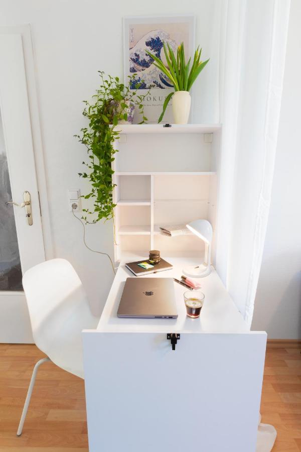 Ruhige Wohnung In Zentraler Lage - Quiet Flat In A Central Location Магдебург Екстериор снимка