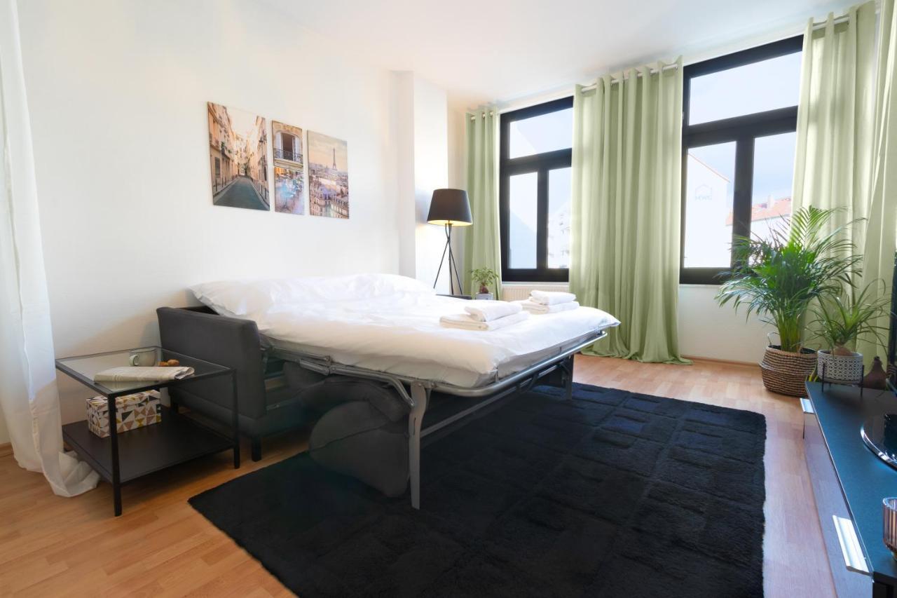 Ruhige Wohnung In Zentraler Lage - Quiet Flat In A Central Location Магдебург Екстериор снимка