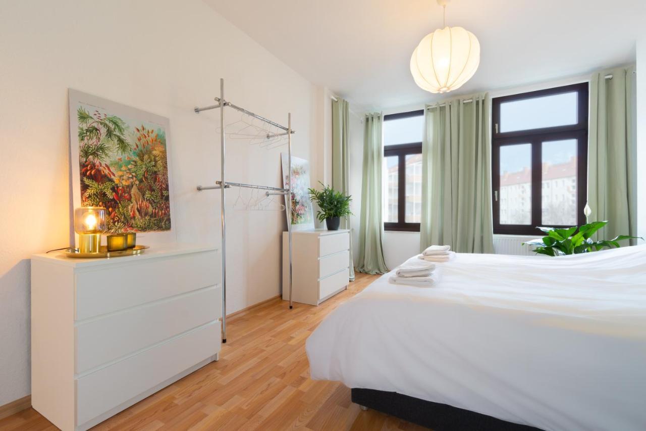 Ruhige Wohnung In Zentraler Lage - Quiet Flat In A Central Location Магдебург Екстериор снимка